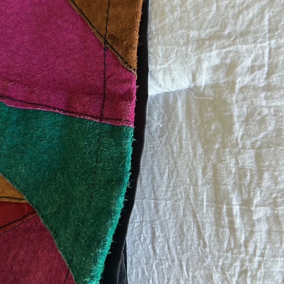 Vintage Real Suede Patch Skirt, size 6 measure 15” waste by 19” length - Picture 5 of 6